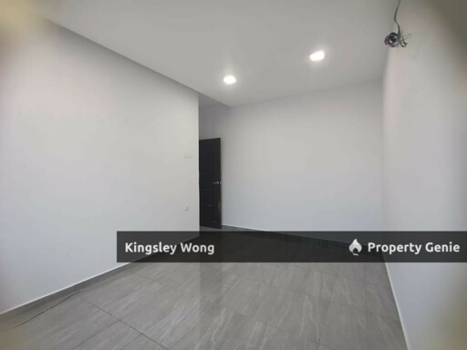 Station 18 Pengkalan Ipoh Double Storey Terrace House Renovated Near Mall Schools Industry