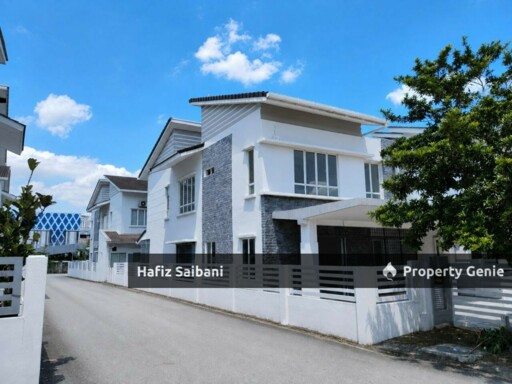 End Lot Double Storey Terrace D' Kayangan Sekyen 13 Shah Alam