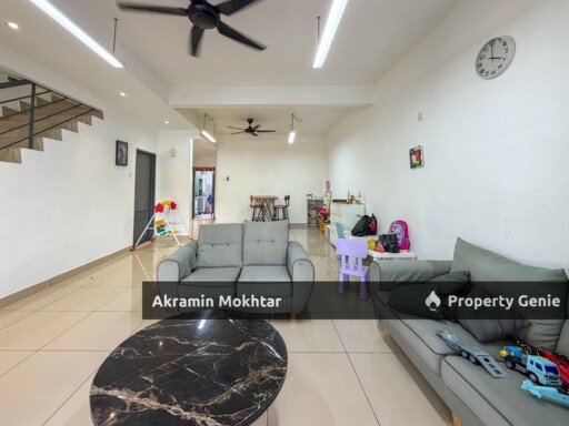 Freehold & Partially Furnished | Double Storey Terrace Kaseh Height, Semenyih