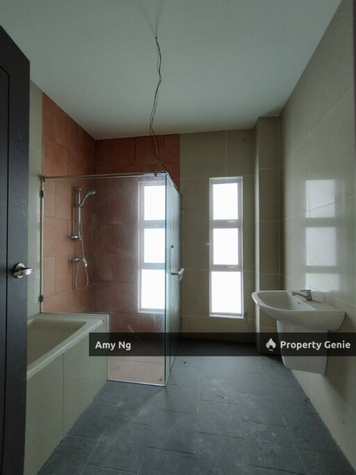 👮‍♀️FreeHold 2.5 Storey Semi D Tasek Ipoh For Sale