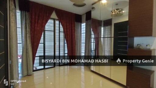 Corner Lot, Double Storey House, Jalan Jeriji (Greenlane) Bukit Jelutong, Shah Alam.