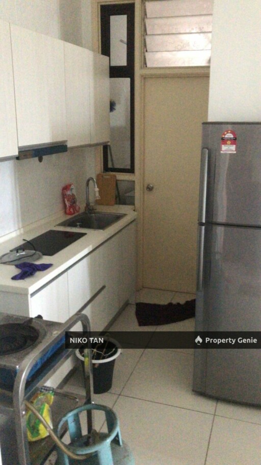 D Summit Condo With Fully Furnished Kempas Utama For Sale