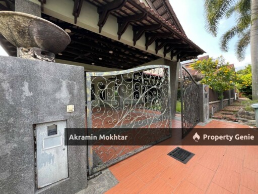 RENOVATED & PARTIAL Furnished Double Storey Bungalow Desa Pinggiran Putra Putrajaya.