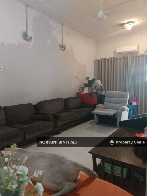 RUMAH TERES SETINGKAT DI PERUMAHAN PELINDUNG MAJU (Belakang Klinik Kesihatan Baserah)