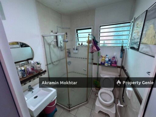Freehold, Ground Floor, Renovated & Partially Furnished | Townhouse 1.5 Storey Park Villa Bandar Bukit Puchong 2, Puchong Selangor.