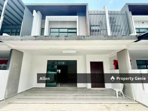 Taman Danga Sutera: 2-Storey Superlink, North-Facing, 2440 sqft - RM1.18M