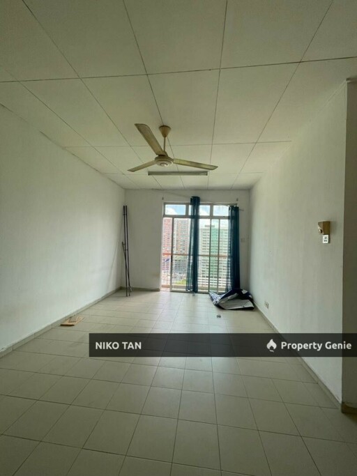 [RENOVATED]Lake View Suites Apartment For Sale