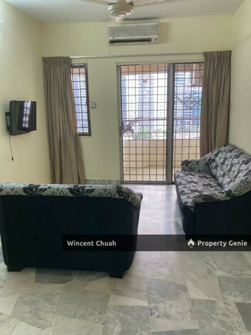 Palm Court Condo, Brickfield Renovated and Fully Furnished