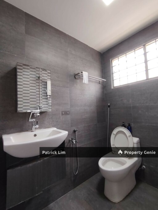 Kota Laksamana (Fully Furnished) Townhouse For Rent