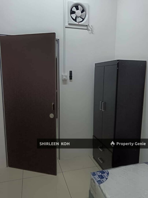 Female Room for Rent at Suriamas Suites @ Larkin JB Town