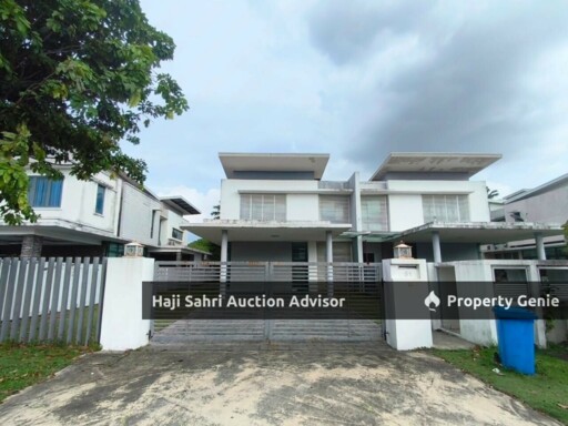 two storey semi d house, 51, Jalan Kristal Enam 7/70F, Seksyen 7, 40000 Shah Alam, Selangor
