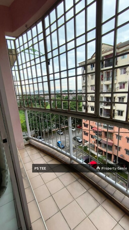 Medium Cost Apartment @ Villa Sentosa