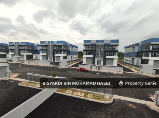 NEW 3 STOREY SEMI DETACHED , BALAKONG JAYA, BALAKONG .
