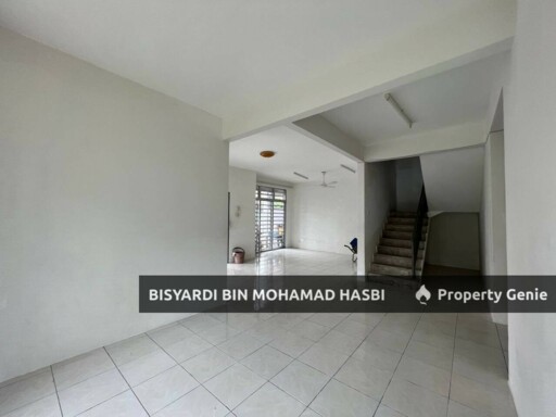 24'x70' Sq.Ft FREEHOLD End Lot Extra Land 2.5 Storey Terrace House Taman Salak Perdana, Bandar Baru Salak Tinggi, Sepang.