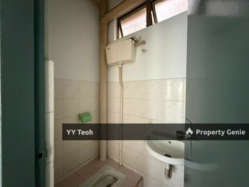 Cheng Ria Apartment 3R Unit｜LVL 2 BLOCK E