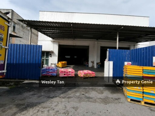 Jalan IKS Merdeka 6 Joining Factory With Mezzanine Floor For Sale