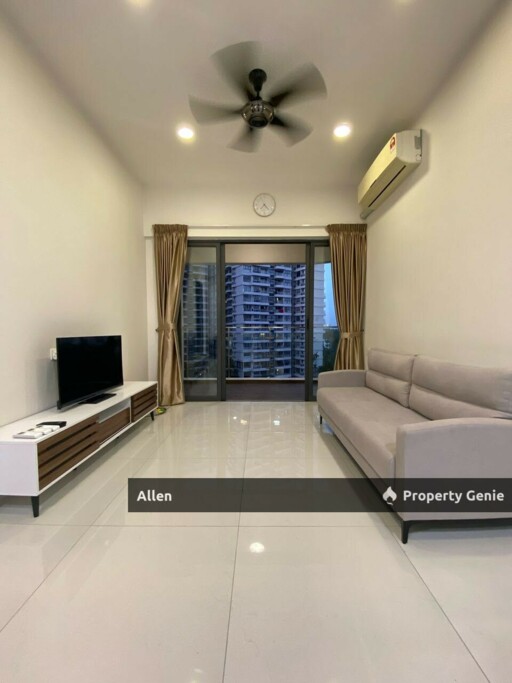 Kings Bay @ Country Garden Danga Bay – Stylish Unit for Rent