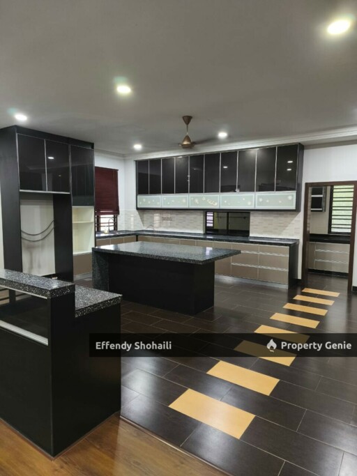 BANDAR SERI PUTRA PUTRA HILLS BUNGALOW