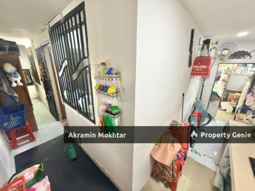 FREEHOLD, END LOT & RENOVATED - SINGLE STOREY TERRACE @ JALAN KEBUN, SEKSYEN 30