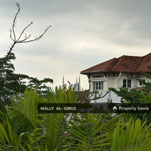 Semi D Renovated with Extra Large Land @ Section 7 Shah Alam