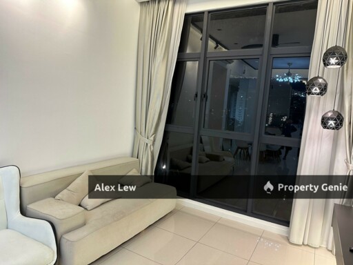 Waltz Residence OUG, FREEHOLD Fully Renovated Move-In Unit with 2 Carparks
