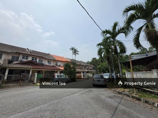 Taman Bukit Kinrara, 2 Storey Landed, Good Neighborhood, Well Kept Condition