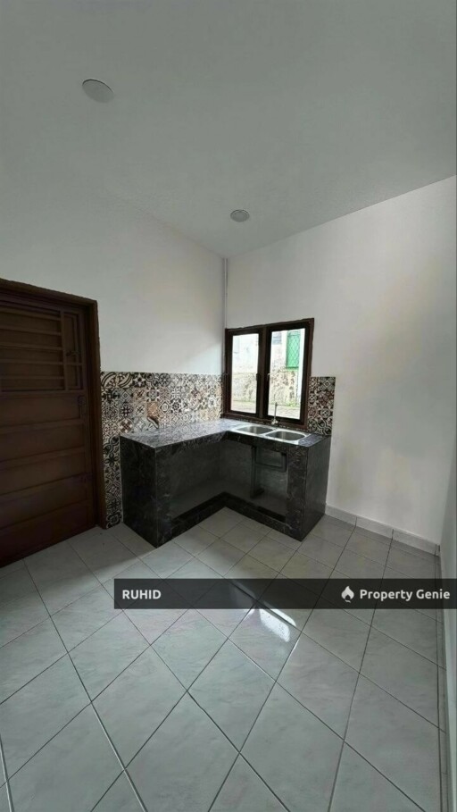 Renovated Single Storey Terrace House For Sale @ Taman Universiti Skudai | Freehold | Near UTM