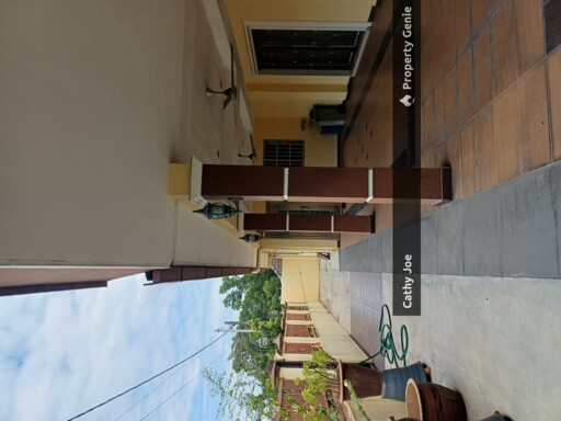 DOUBLE STOREY SEMI D CORNER SPACIOUS HOUSE FOR SALE