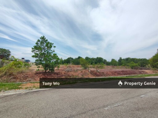 Taman Technology Cheng ( Industrial Land )