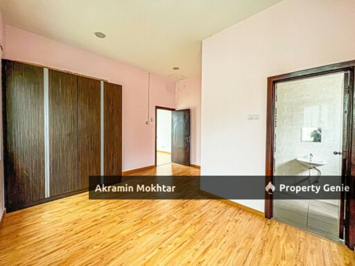 3 Storey Bungalow  Kemuning Residence ,Kota Kemuning  Shah Alam