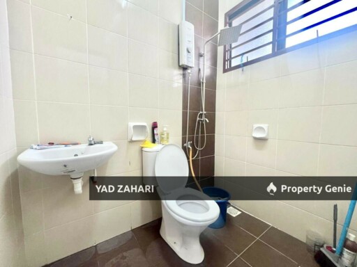 Jalan Kebun Nenas, Klang | Single Storey Terrace 4 Bedrooms | RM380K - Flexible Deposit and Nearby Amenities