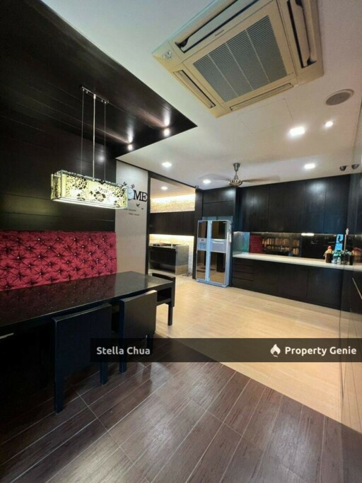 Double Storey Semi-D Corner Unit 📍Austin Perdana