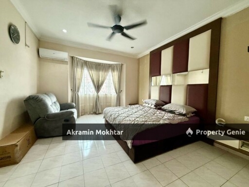 2 Storey Terrace Jalan Kristal, Seksyen 7, Shah Alam.