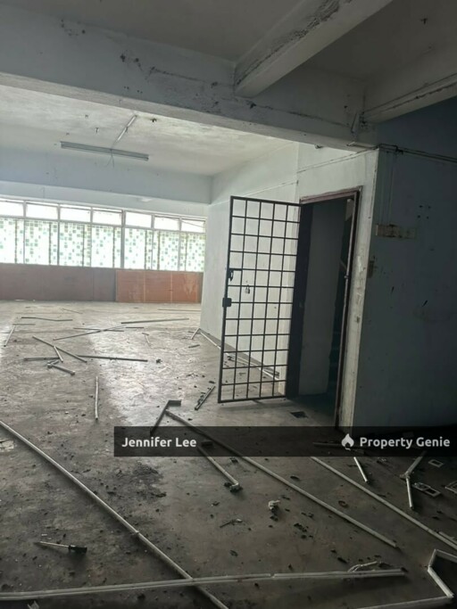 Taman Alam Jaya , Cheras, 2 Storey Shophouse  For Rent (Facing Main Road)