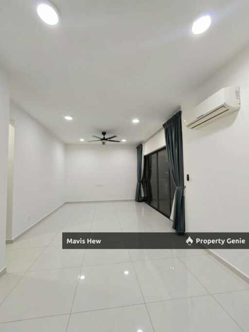 For Rent, Royal Strand @Country Garden Danga Bay, 1 Carpark, Good Condition