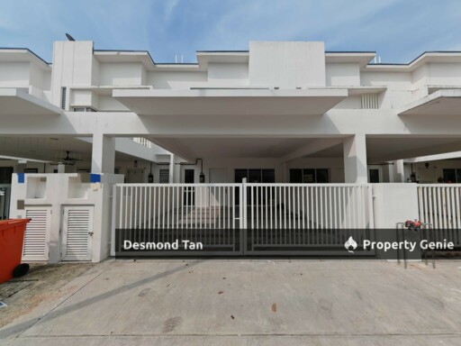 Suriaman 3, Bandar Sri Sendayan , Seremban , Negeri Sembilan ( Ready Unit )