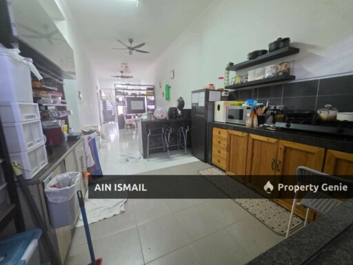 TERES SETINGKAT TAMAN EVERGREEN 2 KOTASAS