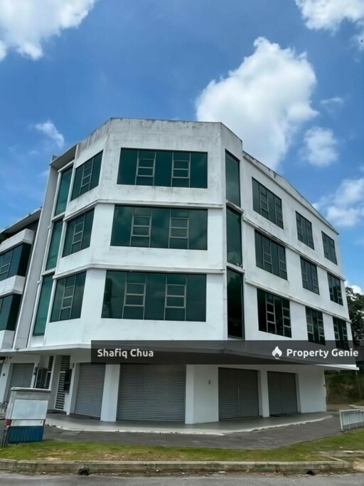 2 Adjoining Corner & Intermediate Shop Office in D'Alpina Business Park Puchong