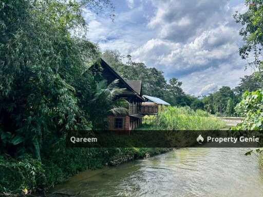 2 Ekar Dusun Buahan Beserta Rumah Seni Melayu Sg Lui Hulu Langat