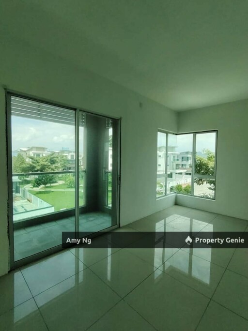 FreeHold 2 Storey Semi D Never Occupied Unit For Sale Bercham Ipoh
