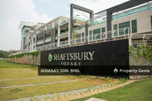 Shaftsbury Residence