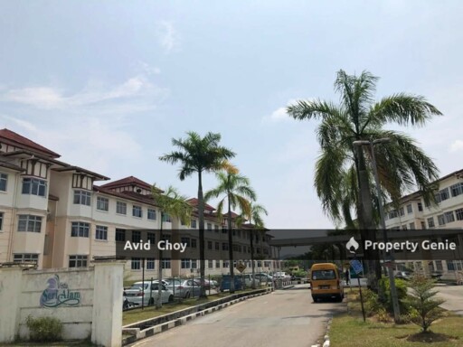Vista seri alam apartment , level 1 for sale