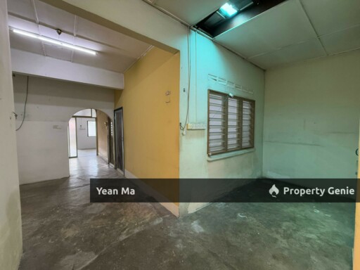 For Sale🔥Renovated Unit Rumah PKNS Batu 16 Rawang Low Cost Single Storey House