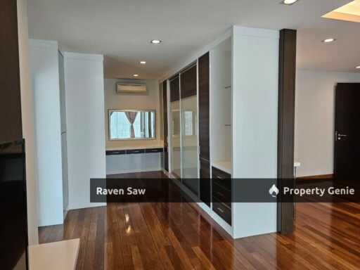 Gurney paragon Residence east tower