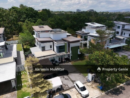 2.5 Storey Bungalow Lake Garden Villas, Cahaya SPK  Seksyen U9, Shah Alam