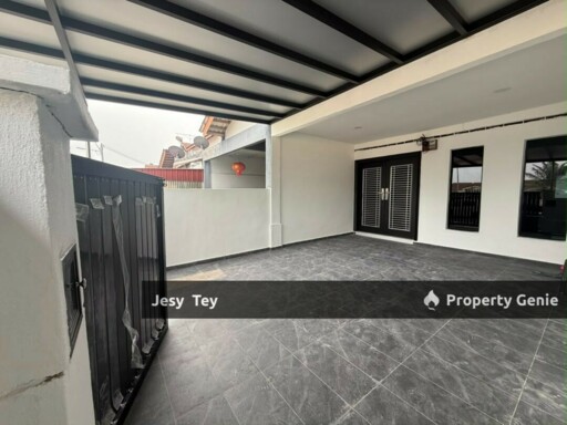 Kelapa Sawit Double Storey Fully Reno Sales
