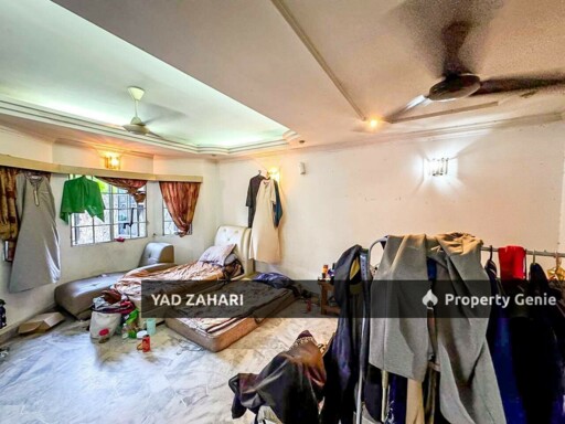 Seksyen 9, Shah Alam | 2-Storey Terrace 4 Bedrooms | RM650K - Facing Open, Spacious Porch & Extended Kitchen