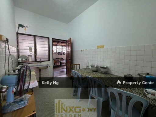 Double Sty House At Taman Petaling Klang For Sale