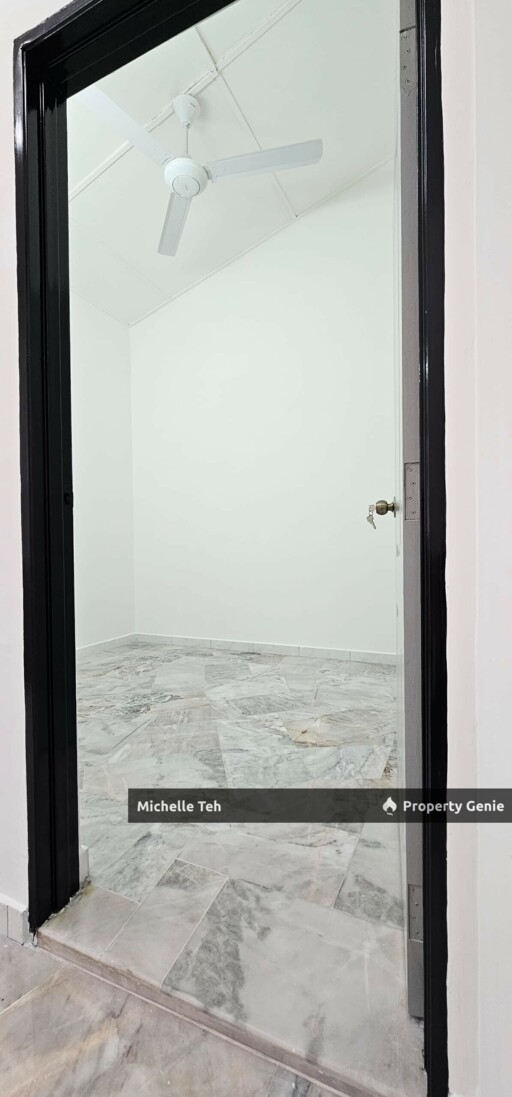 Ipoh Bentong 1.5 Storey House For Sale