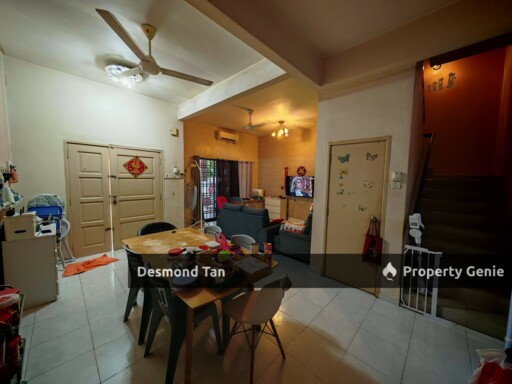 Park Avenue, Seremban 2, Garden Avenue, Semi Renovated, (Facing No House)